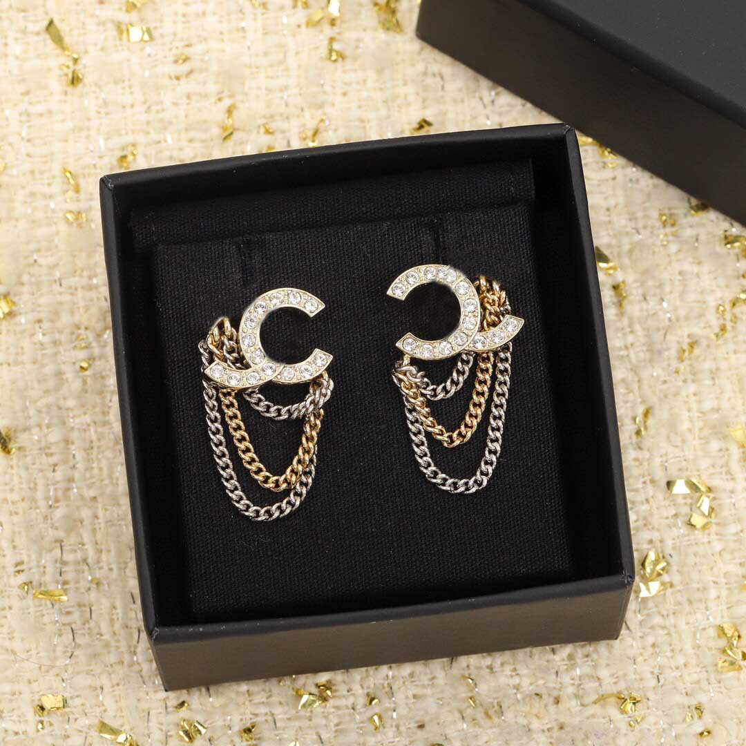 2022 Top quality Charm stud earring with diamond and chain in two colors plated for women wedding jewelry gift have box stamp PS3892, Golden
2022 Top quality Charm stud earring with diamond and chain in two colors plated for women wedding jewelry gift have box stamp PS3892, Golden