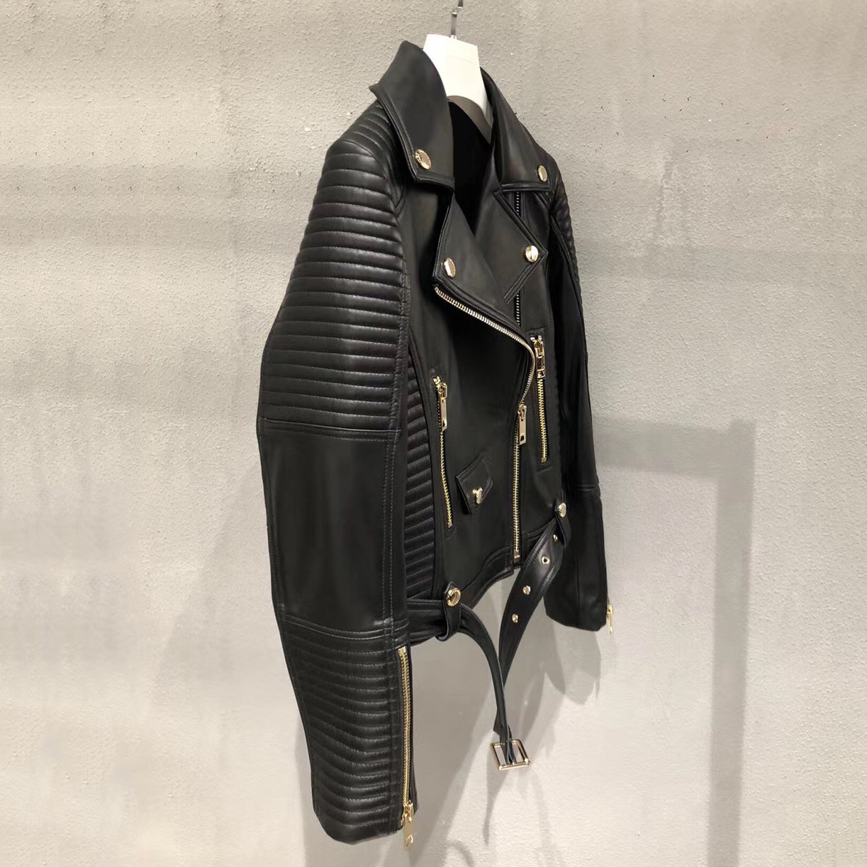 New Genuine Leather Jacket Women Black Fashion Slim Motorcycle Biker Real Sheepskin Leather Short Coats Belt Female 201030
