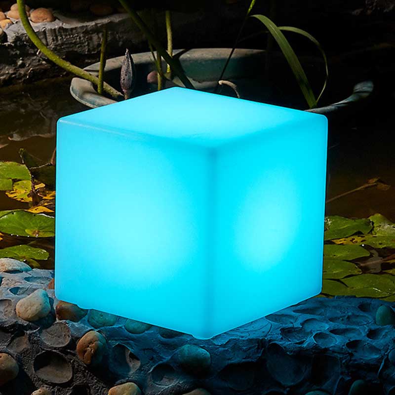 PE Plastic LED Cube Stool RGBW Wireless Hotel Decoration LED Furniture Waterproof Garden Glowing Stool Cube Remote Control Chair