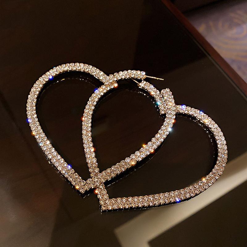 Big Heart Crystal Hoop Earrings for Women Bijoux Geometric Rhinestones Gold Color Hoop Earrings Statement Jewelry Party Gifts
Big Heart Crystal Hoop Earrings for Women Bijoux Geometric Rhinestones Gold Color Hoop Earrings Statement Jewelry Party Gifts