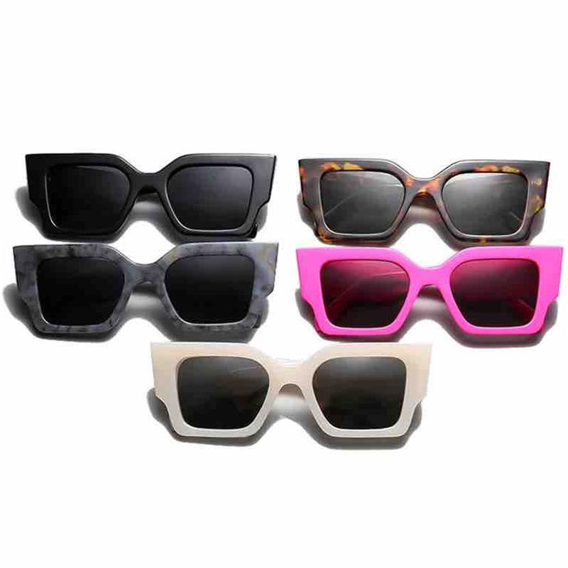 Fashion Sunglasses Jelly Color Sun Glasses Wide Temples Adumbral Anti-UV Spectacles Oversize Frame Eyeglasses Ornamenta A++
Fashion Sunglasses Jelly Color Sun Glasses Wide Temples Adumbral Anti-UV Spectacles Oversize Frame Eyeglasses Ornamenta A++