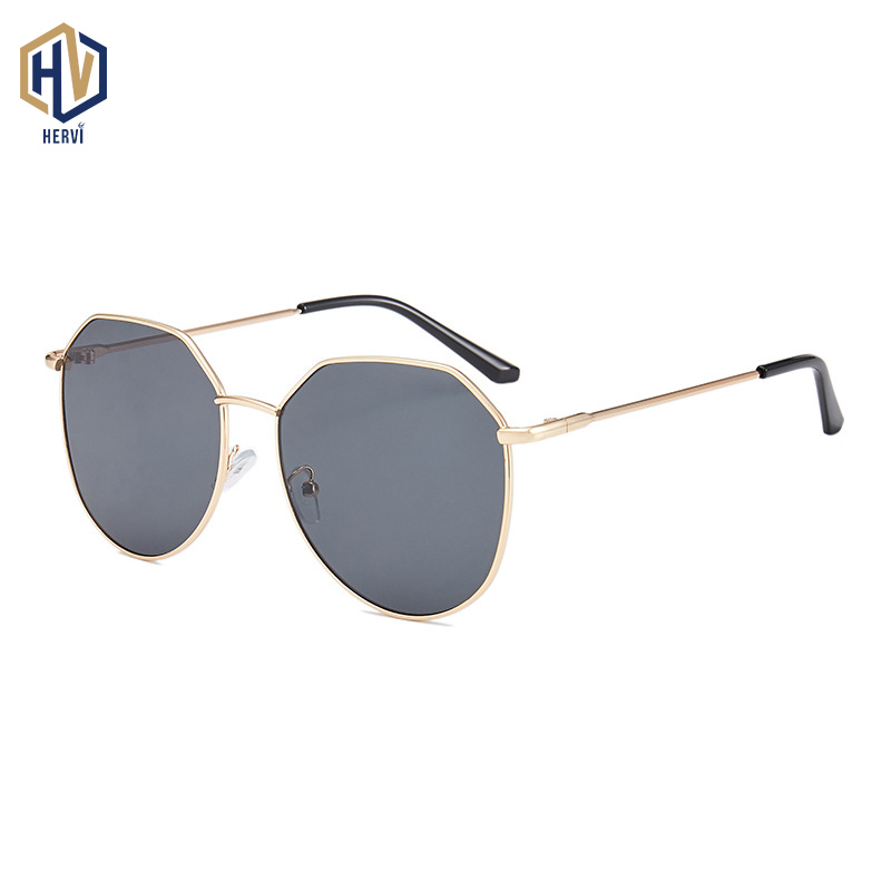 Woman Sunglasses Fashion Metal Frame Polygon Gradient Slice lens Silica Gel Nose Pads Multiple Colour
Woman Sunglasses Fashion Metal Frame Polygon Gradient Slice lens Silica Gel Nose Pads Multiple Colour