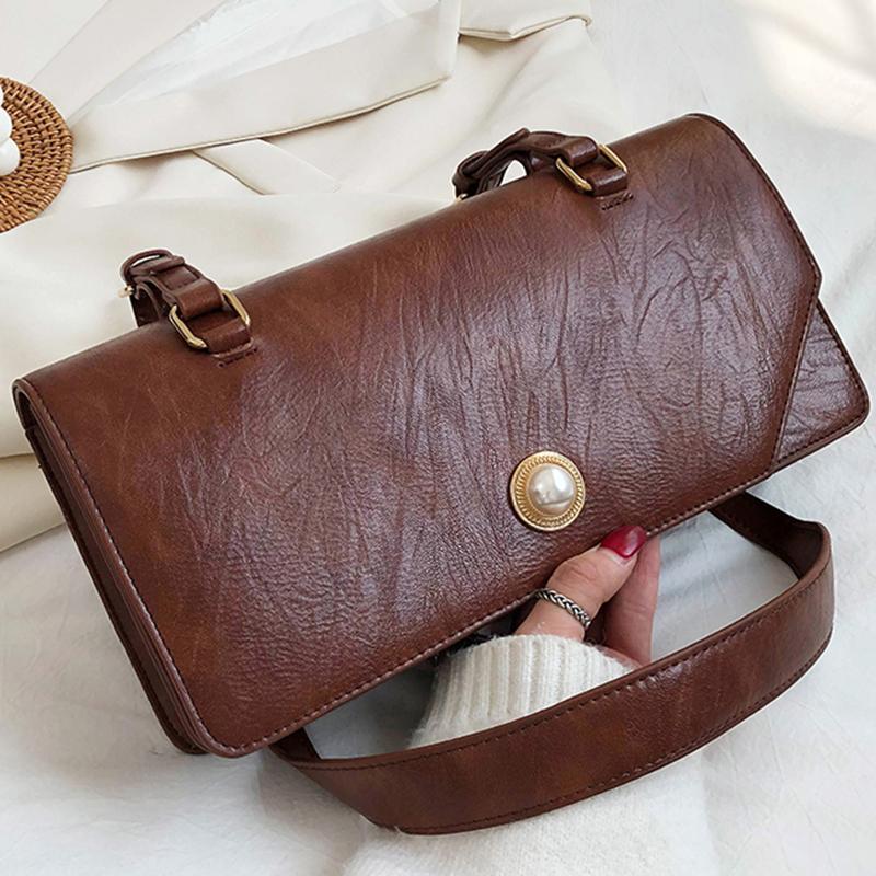 Solid Color Flap PU Leather Big Shoulder Bags For Women 2021 Designer Handbags High Quality Fashion Retro Female Crossbody Bag, Beige
Solid Color Flap PU Leather Big Shoulder Bags For Women 2021 Designer Handbags High Quality Fashion Retro Female Crossbody Bag, Beige