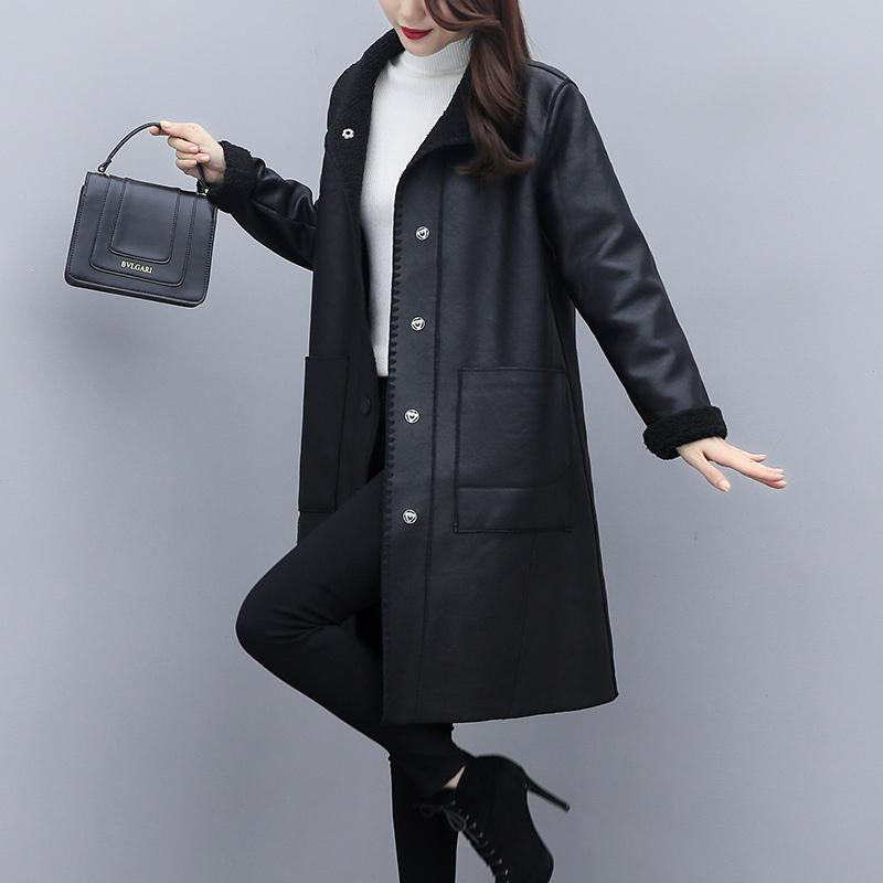 women's winter sheepskin coat plus size lambskin big pockets Coats for women warm single breasted long Plush fur coat 2021, Black
women's winter sheepskin coat plus size lambskin big pockets Coats for women warm single breasted long Plush fur coat 2021, Black