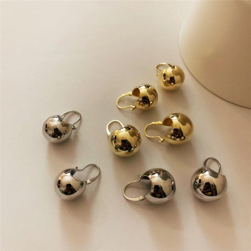 Mode Eenvoudige Elegante Metalen Goud Zilver Kleur Ronde Bal Shiny Persoonlijkheid Hoepel Oorbel Voor Vrouwen Meisje Sieraden P
Mode Eenvoudige Elegante Metalen Goud Zilver Kleur Ronde Bal Shiny Persoonlijkheid Hoepel Oorbel Voor Vrouwen Meisje Sieraden P