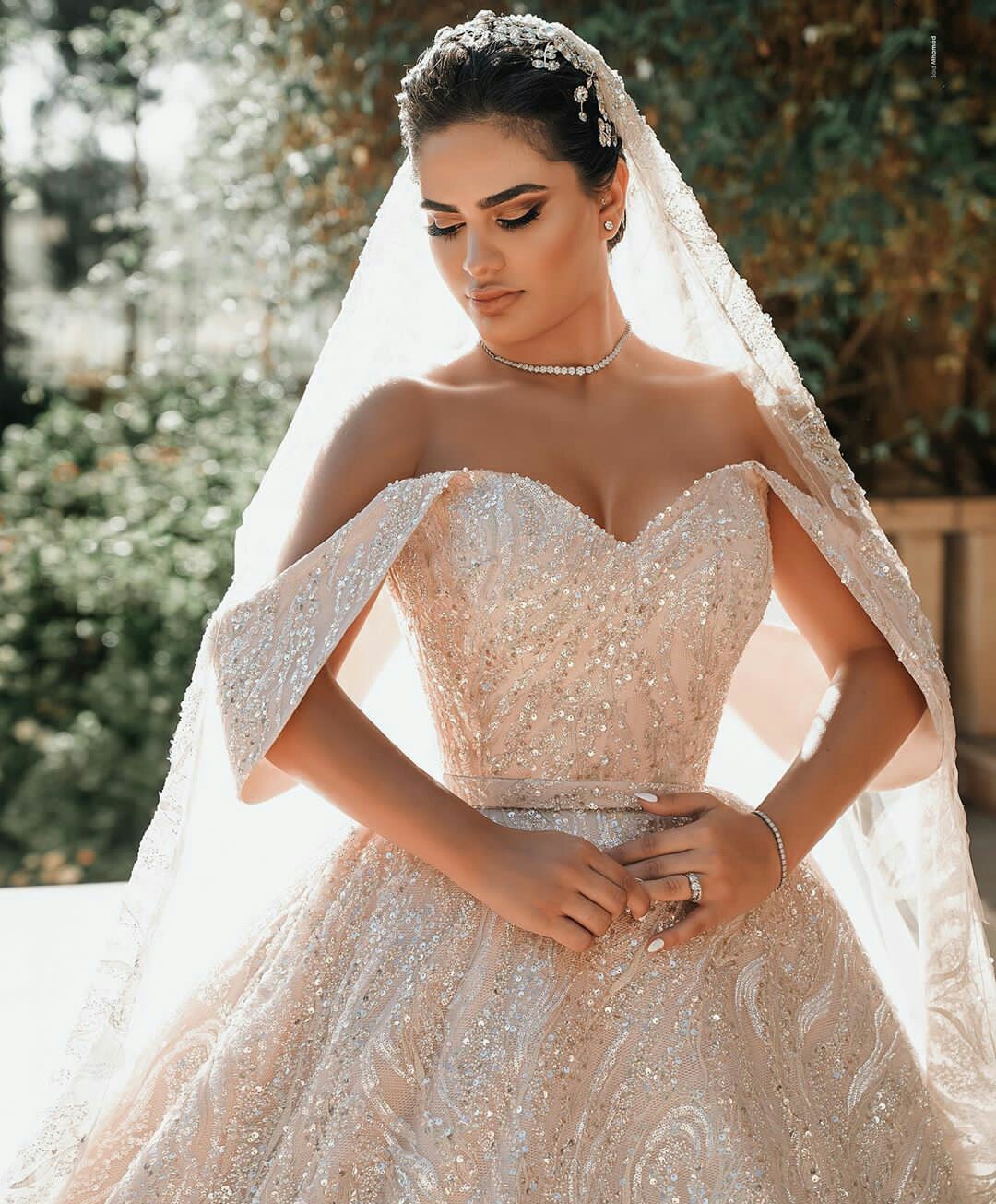 Off Shoulder Royal Wedding Dresses Plus Size Sequined Dubai Luxury vestidos de novia 2021 Customize Bridal Gowns