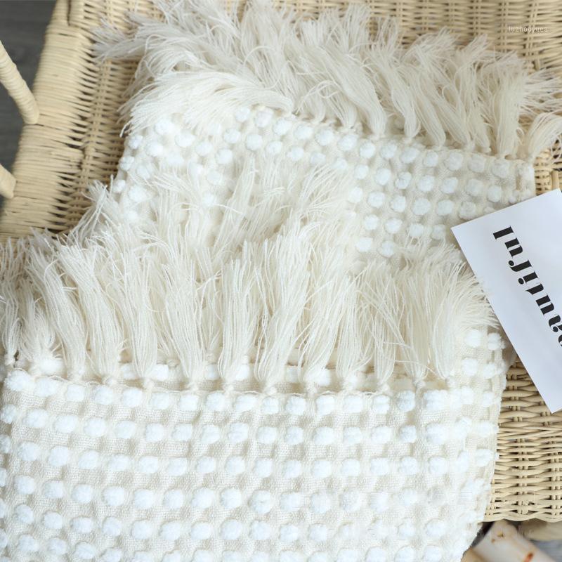Chenille Knitted Blanket Chenille Blanket Sofa Fringed Plaid Casual Shawl Bed End Shawl1
Chenille Knitted Blanket Chenille Blanket Sofa Fringed Plaid Casual Shawl Bed End Shawl1