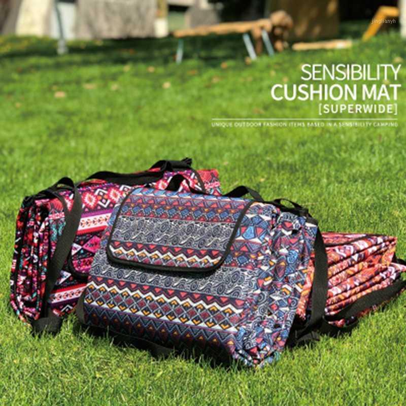 High Quality New Arrival Outdoor Picnic Mat Thicken Waterproof Handy Mat with Strap Beach Camping Tent Sun Shlter Gound1
High Quality New Arrival Outdoor Picnic Mat Thicken Waterproof Handy Mat with Strap Beach Camping Tent Sun Shlter Gound1