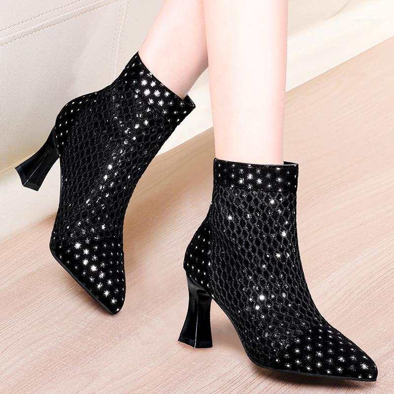 35-40 Plus Size Women Ankle Boots Sexy Crystal Rhinestones High Heeled Boots Mujer Female Autumn Winter Zip Party Pumps1, Black plus cotton 2
35-40 Plus Size Women Ankle Boots Sexy Crystal Rhinestones High Heeled Boots Mujer Female Autumn Winter Zip Party Pumps1, Black plus cotton 2