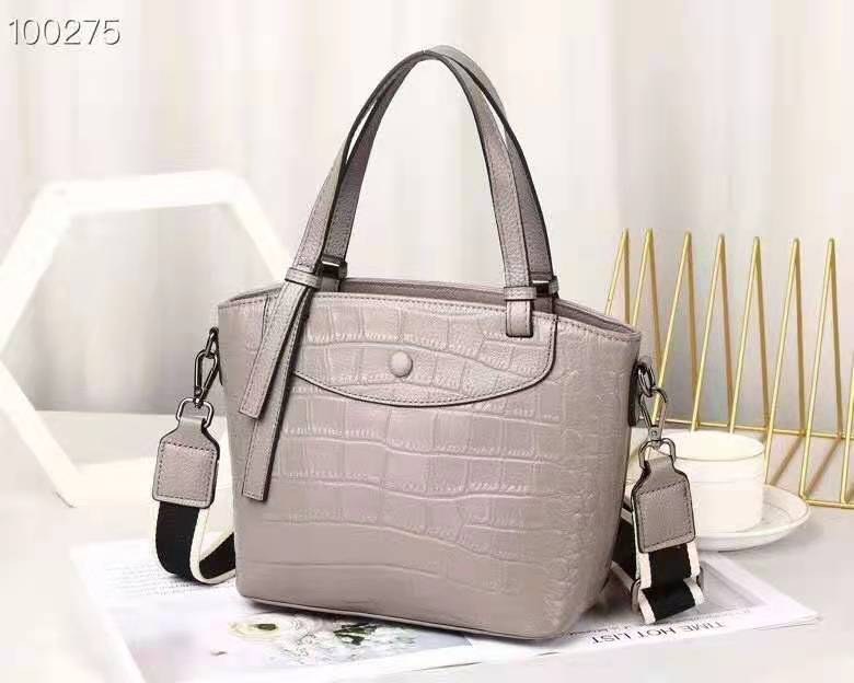 HBP New Fashion top cowhide handbag women messenger bag leather shoulder bags purse, Black
HBP New Fashion top cowhide handbag women messenger bag leather shoulder bags purse, Black