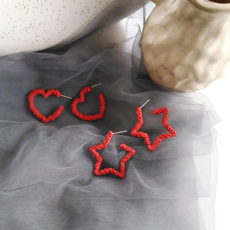 2020 happy New Year, red stars stud earrings fashion aesthetic love shape personality earrings jewelry accessories
2020 happy New Year, red stars stud earrings fashion aesthetic love shape personality earrings jewelry accessories