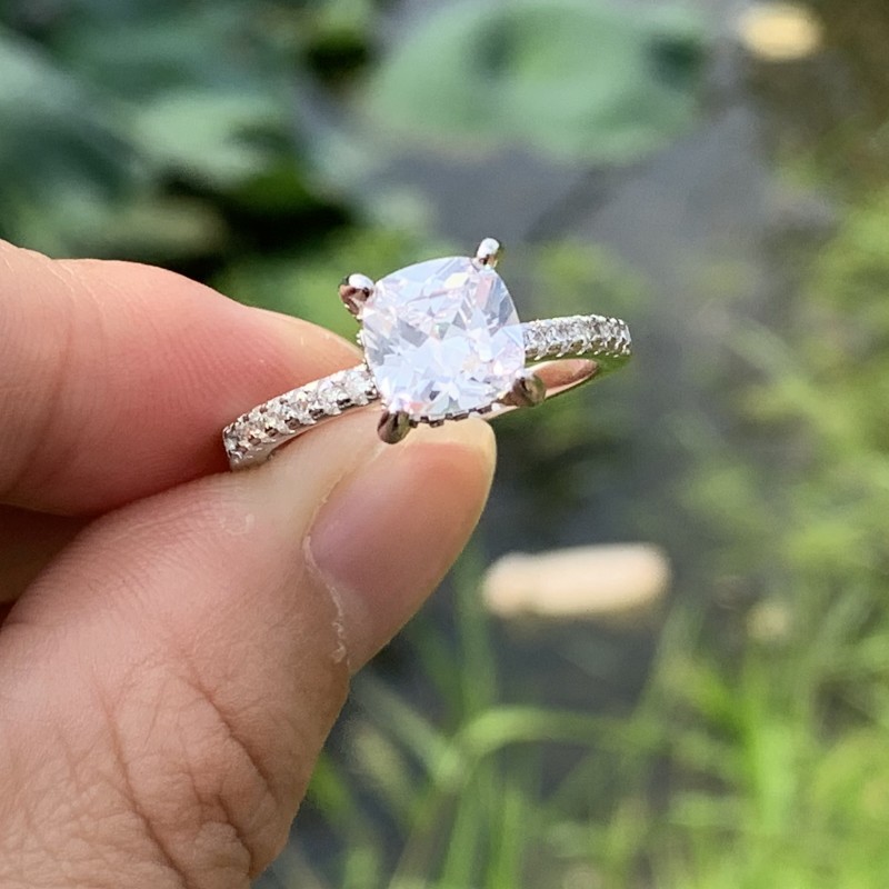 Sparkling New Arrival Luxury Jewelry 925 Sterling Silver Cushion Shape White Topaz CZ Diamond Gemstones Eternity Party Women Wedding Ring