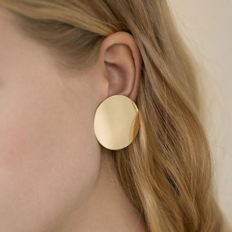 Hoop & Huggie Simple Retro Gold Metal Women Brincos Statement Jewelry Glossy Circular Geometric Earrings Fashion Modern Female
Hoop & Huggie Simple Retro Gold Metal Women Brincos Statement Jewelry Glossy Circular Geometric Earrings Fashion Modern Female