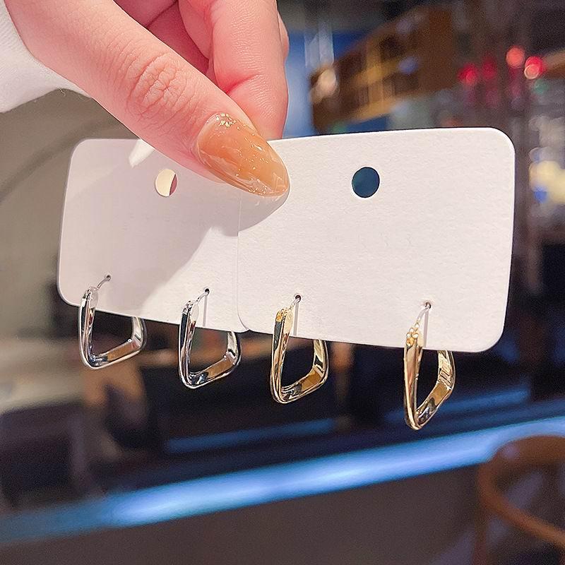 Simple Square Earrings For Women Korean Style Temperament Geometric Earring Jewelry bijoux
Simple Square Earrings For Women Korean Style Temperament Geometric Earring Jewelry bijoux