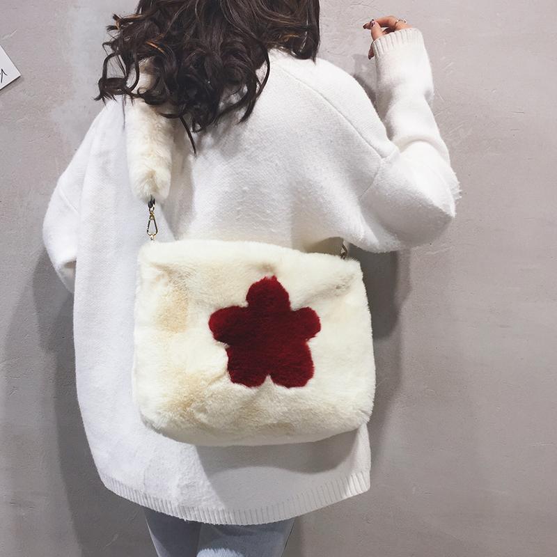 Plush bag slack 2020 new fashion Korean version online celebrity messenger bag college students ins women in class, Light grey
Plush bag slack 2020 new fashion Korean version online celebrity messenger bag college students ins women in class, Light grey