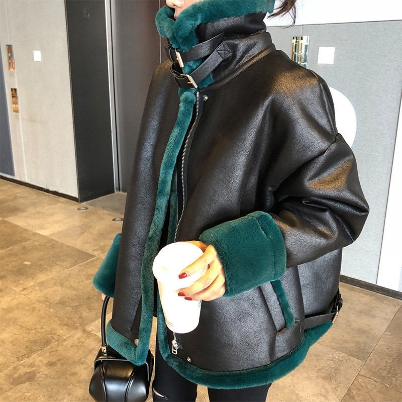 Winter Bomber Jacket Women New Stitched Lamb Fur Motorcycle Overcoats Fashion Outerwear Women Leather Jacket Winter Coats 201020