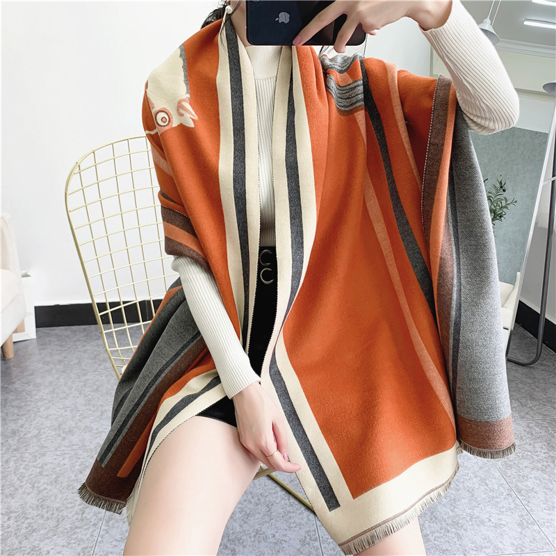 Luxury Winter 2020 New Carriage Scarf Warm Shawl Thicken Tassels Horse Fashion Cashmere Poncho Cape Womens Wraps
Luxury Winter 2020 New Carriage Scarf Warm Shawl Thicken Tassels Horse Fashion Cashmere Poncho Cape Womens Wraps