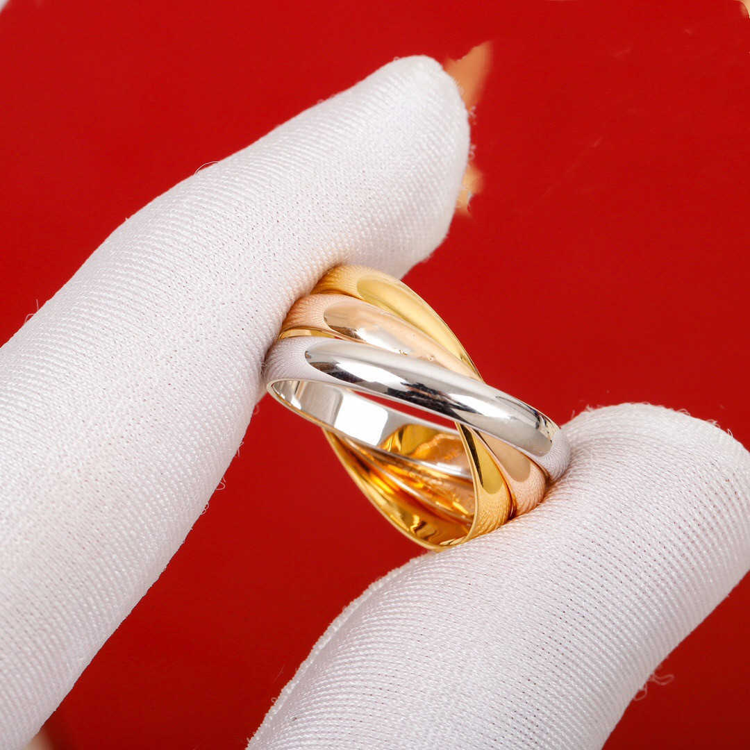 2022 in the Fashionable High Quality Selling Classic Hot Europe Luxury Jewelry Rings for Women Tricolor Trinity Pink Gold Ring, Silver
2022 in the Fashionable High Quality Selling Classic Hot Europe Luxury Jewelry Rings for Women Tricolor Trinity Pink Gold Ring, Silver