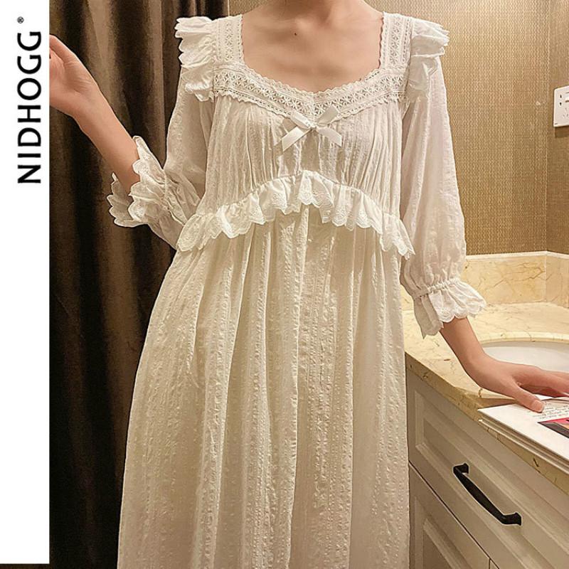 Autumn Long-Sleeved Princess Lace Night Gown Retro Sweet Cute Nightdress Long Sleeve Cotton Womens Night Dress White Sleep Dress
Autumn Long-Sleeved Princess Lace Night Gown Retro Sweet Cute Nightdress Long Sleeve Cotton Womens Night Dress White Sleep Dress