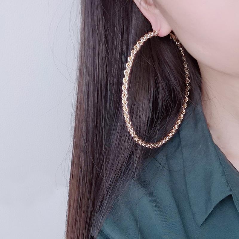BLIJERY New Exaggerated Large Hoop Earrings for Women Chain Shape Big Statement Circle Earring Loops Jewelry Boucles d'oreilles
BLIJERY New Exaggerated Large Hoop Earrings for Women Chain Shape Big Statement Circle Earring Loops Jewelry Boucles d'oreilles