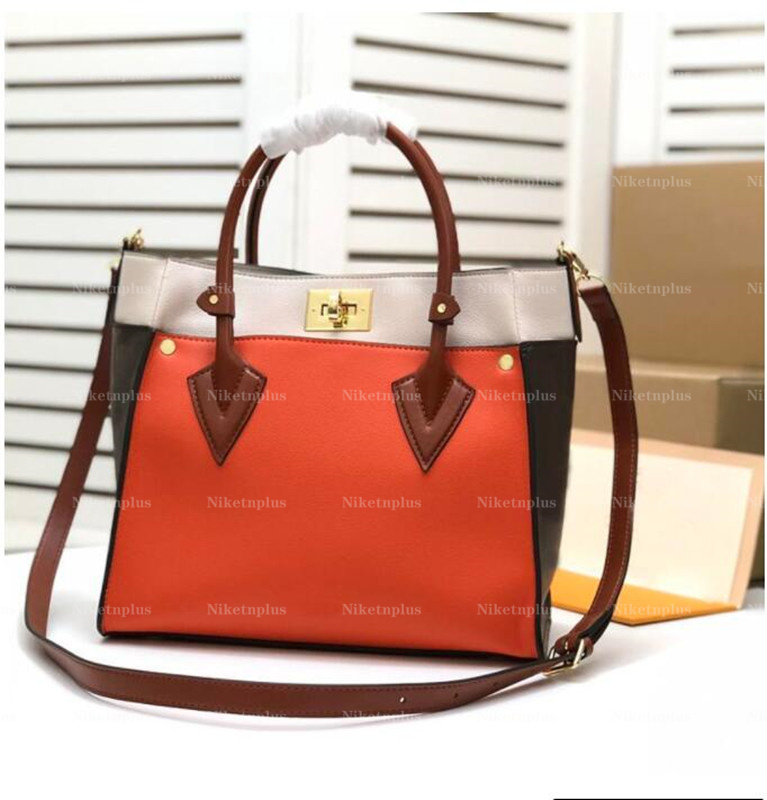 On My Side MM Tote Bag Black Lock Crossbody Luxurys Bags Classic Flowers Two-color Collocation Retro Designer Womens Handbags Purses M53823 M53824, #1
On My Side MM Tote Bag Black Lock Crossbody Luxurys Bags Classic Flowers Two-color Collocation Retro Designer Womens Handbags Purses M53823 M53824, #1