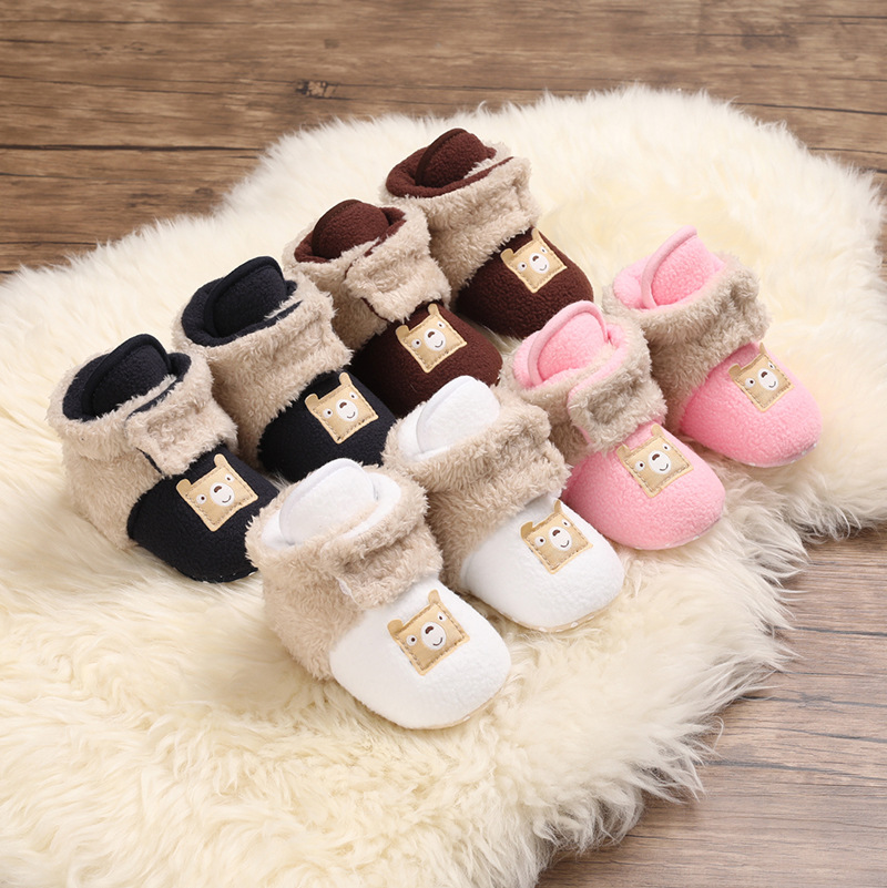 Baby warm Shoes 2020 Autumn and winter children's shoes -1 year old soft-soled cotton shoes for boys and girls plus cashmere snow boots
Baby warm Shoes 2020 Autumn and winter children's shoes -1 year old soft-soled cotton shoes for boys and girls plus cashmere snow boots