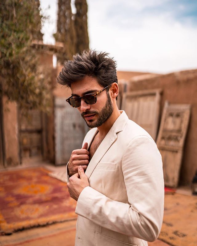 handsome 2 pieces groom wedding tuxedos high quality slim fit mens suits peaked lapel two button prom party blazer jacket jacketpants