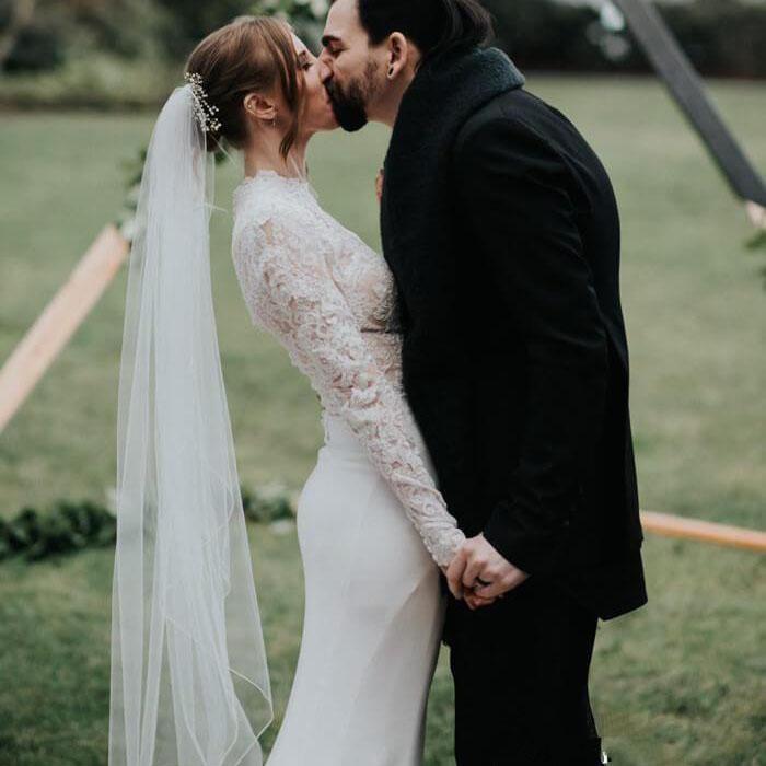 2021 Sexy Illusion Beach Wedding Dresses France High Neck Long Sleeve Mermaid Country Lace Bridal Gowns Court Train Vestido de novia