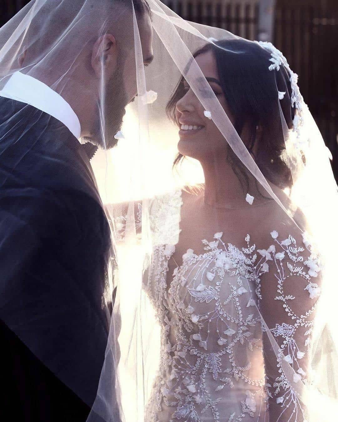 Amazing Beaded Mermaid Wedding Dresses With Detachable Train Sheer Bateau Neck Sequined Bridal Gowns Long Sleeves Tulle robe de mariée