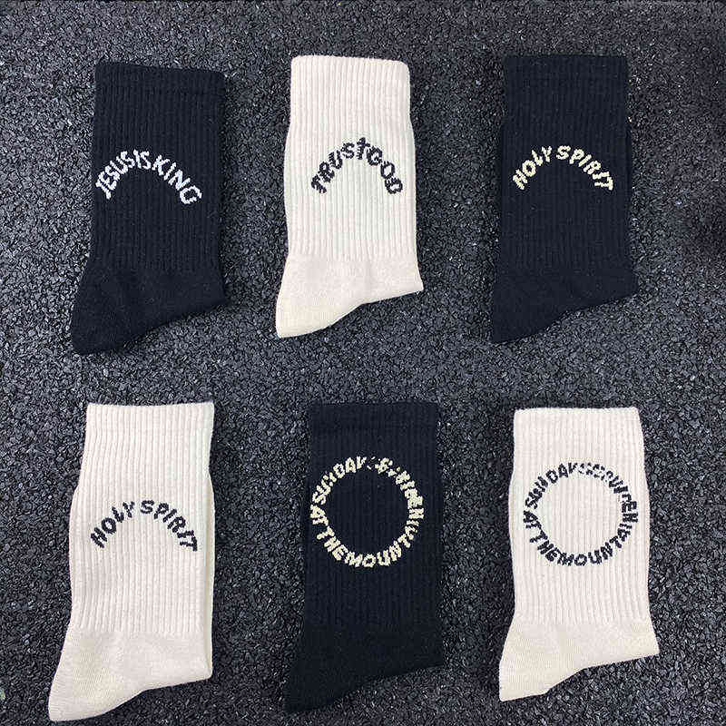 Sunday Service High Qualit Socks Man Fashion Crew Sports Letter Embroidery Trend Socks Hip Hop Cotton Socks Black 3 Pairs/box 220105