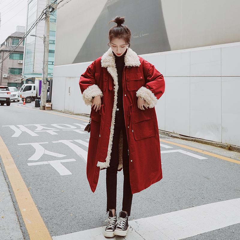 Lamb Wool Tooling Parkas Cotton Coat Women 2021 Winter New Mid-Length Korean Zipper Thick Loose Padded Clothing Ladies Coat Q332, Red
Lamb Wool Tooling Parkas Cotton Coat Women 2021 Winter New Mid-Length Korean Zipper Thick Loose Padded Clothing Ladies Coat Q332, Red