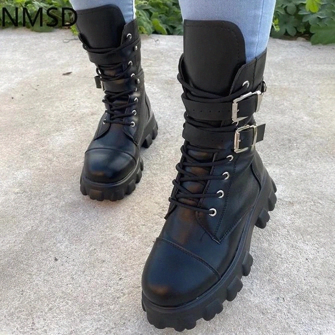 2020 New Winter British Style Women Boots Side Zipper Shallow Anti-skid Botas Mujer Fashion Short Tube Thick Heel Leather Boots #2G93, Black
2020 New Winter British Style Women Boots Side Zipper Shallow Anti-skid Botas Mujer Fashion Short Tube Thick Heel Leather Boots #2G93, Black
