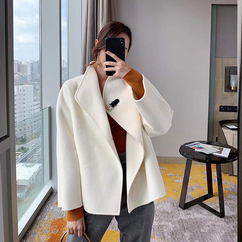 Profile type double coat female leather buckle the new 2020 autumn winter cloth coat brief paragraph wool cloak, See chart
Profile type double coat female leather buckle the new 2020 autumn winter cloth coat brief paragraph wool cloak, See chart