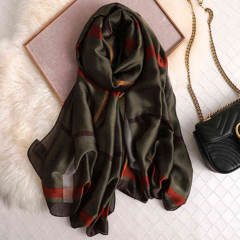 Designer women silk scarf fashion print scarves 2022 summer shawls and wraps soft pashmina bandana foulard hijabs beach bufanda Y220228, Blue;gray
Designer women silk scarf fashion print scarves 2022 summer shawls and wraps soft pashmina bandana foulard hijabs beach bufanda Y220228, Blue;gray