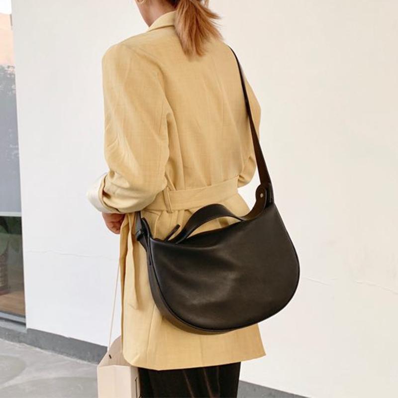 Vintage Women Crossbody Bag balck Female Shoulder messenger Bag soft PU Leather ladies Handbags bolsa feminine Women's Totes, Black
Vintage Women Crossbody Bag balck Female Shoulder messenger Bag soft PU Leather ladies Handbags bolsa feminine Women's Totes, Black