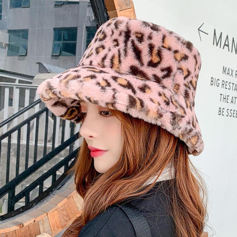 Sweet and Lovely Ladies Fisherman Hat Autumn and Winter Korea Japan Bucket Hat Warm Retro Leopard Print Plush Bucket
Sweet and Lovely Ladies Fisherman Hat Autumn and Winter Korea Japan Bucket Hat Warm Retro Leopard Print Plush Bucket