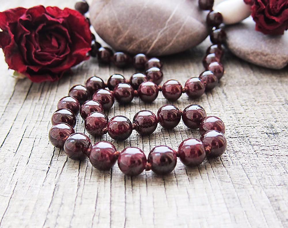 Natural Garnet necklace Short Women's Necklace Hand Knotted Necklaces Yoga Mala Beads Jewelry Gifts for wife gift for girlfriend
Natural Garnet necklace Short Women's Necklace Hand Knotted Necklaces Yoga Mala Beads Jewelry Gifts for wife gift for girlfriend