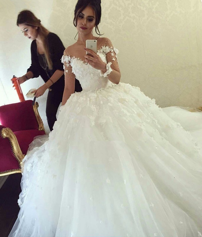 2021 New Sweetehart Neck Sleeve Court Ball Tulle Beads Dress Wedding Gown Mariage Robe 4P6D, Ivory
2021 New Sweetehart Neck Sleeve Court Ball Tulle Beads Dress Wedding Gown Mariage Robe 4P6D, Ivory