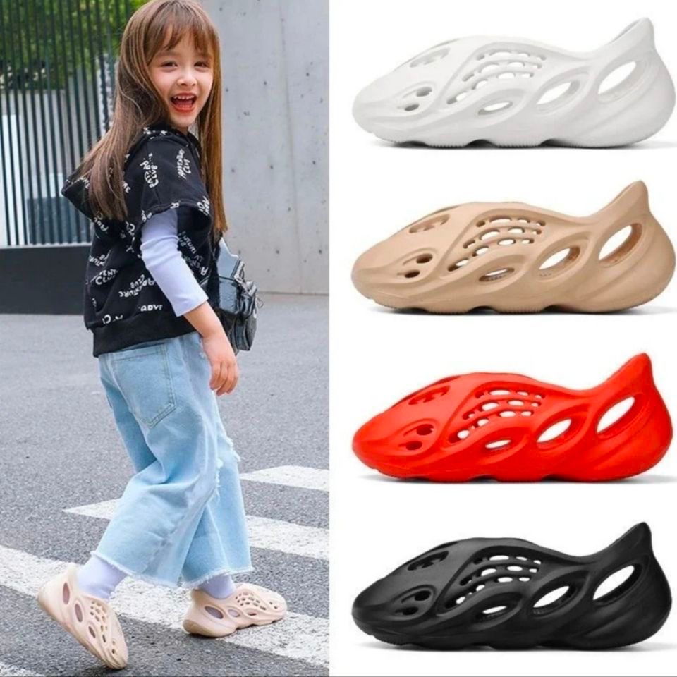 2022 Foam Runner MXT Moon Gray Ararat Children Kids Boys Slippers Bone Resin Desert Sand Earth Brown Flat Beach Sandals new, As pic
2022 Foam Runner MXT Moon Gray Ararat Children Kids Boys Slippers Bone Resin Desert Sand Earth Brown Flat Beach Sandals new, As pic