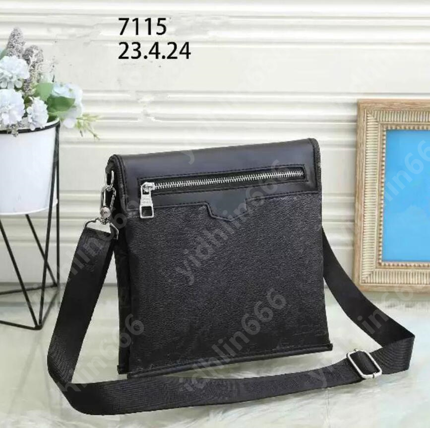 Top Quality Backpack Women Letter Empreinte M45205 Backpack Luxurys Designers Shoulder Bag Classic Messenger School Bags Purse Female Tote M45515 M45501 M45410, 5 trash bag
Top Quality Backpack Women Letter Empreinte M45205 Backpack Luxurys Designers Shoulder Bag Classic Messenger School Bags Purse Female Tote M45515 M45501 M45410, 5 trash bag