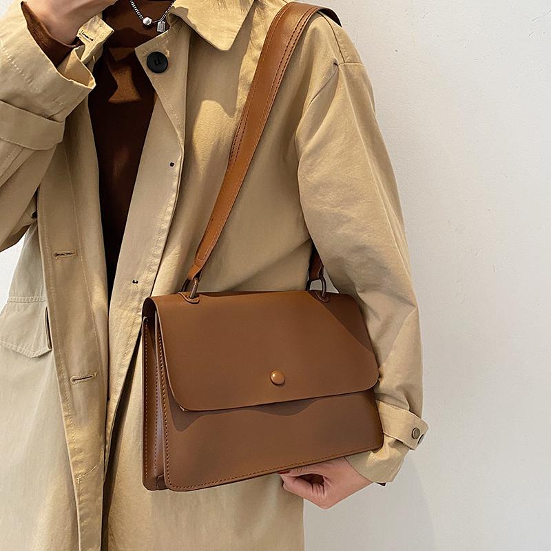 VeryMe Simple Shoulder Crossbody Bag High Capacity PU Leather Lady Handbag Solid Color Messenger Bags Soft Flap Pack Women Purse, Black
VeryMe Simple Shoulder Crossbody Bag High Capacity PU Leather Lady Handbag Solid Color Messenger Bags Soft Flap Pack Women Purse, Black