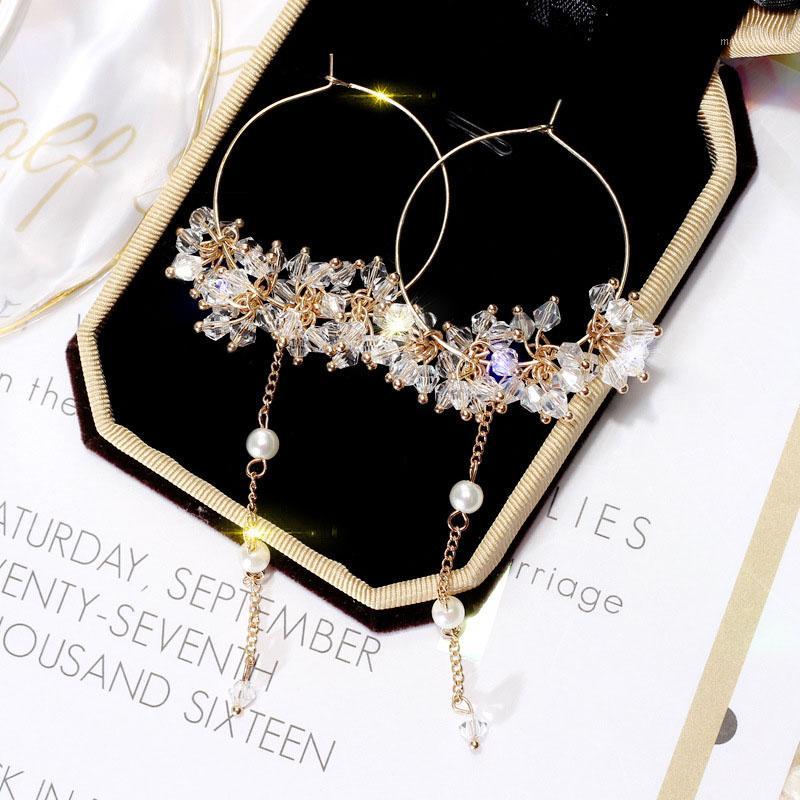New 2020 Fashion Ladies Crystal Hoop Earrings For Women Korean Style Trendy Long Chain Circle Earring Party Wedding Jewelry Gift1
New 2020 Fashion Ladies Crystal Hoop Earrings For Women Korean Style Trendy Long Chain Circle Earring Party Wedding Jewelry Gift1