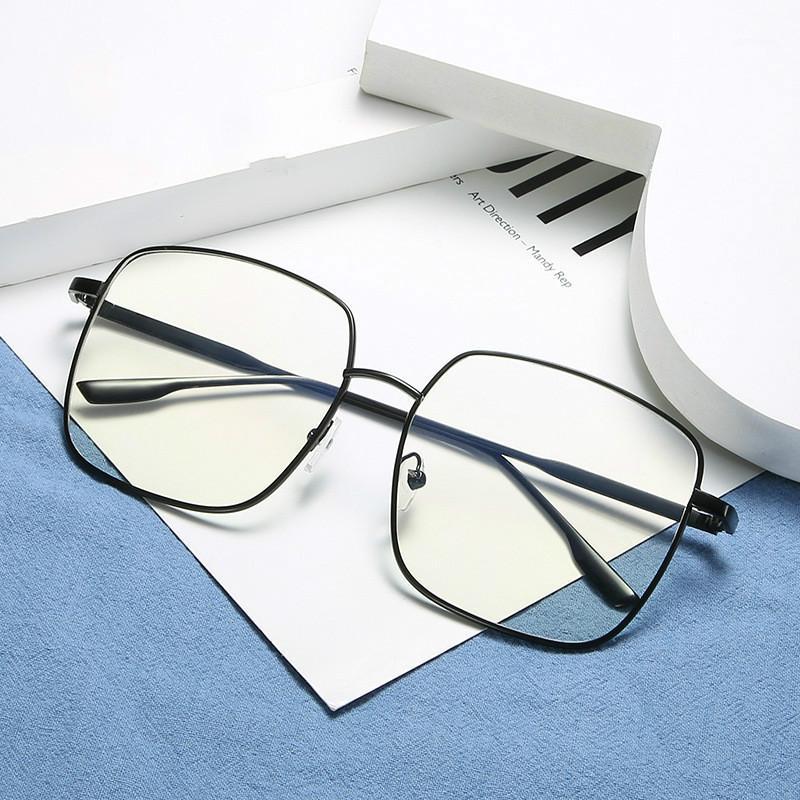 2020 New Fashion Big Suqare Eyeglasses Frame Luxury Blue Film Flat Glasses Women Metal Frame Retro Trend Student Glasses Unisex1
2020 New Fashion Big Suqare Eyeglasses Frame Luxury Blue Film Flat Glasses Women Metal Frame Retro Trend Student Glasses Unisex1