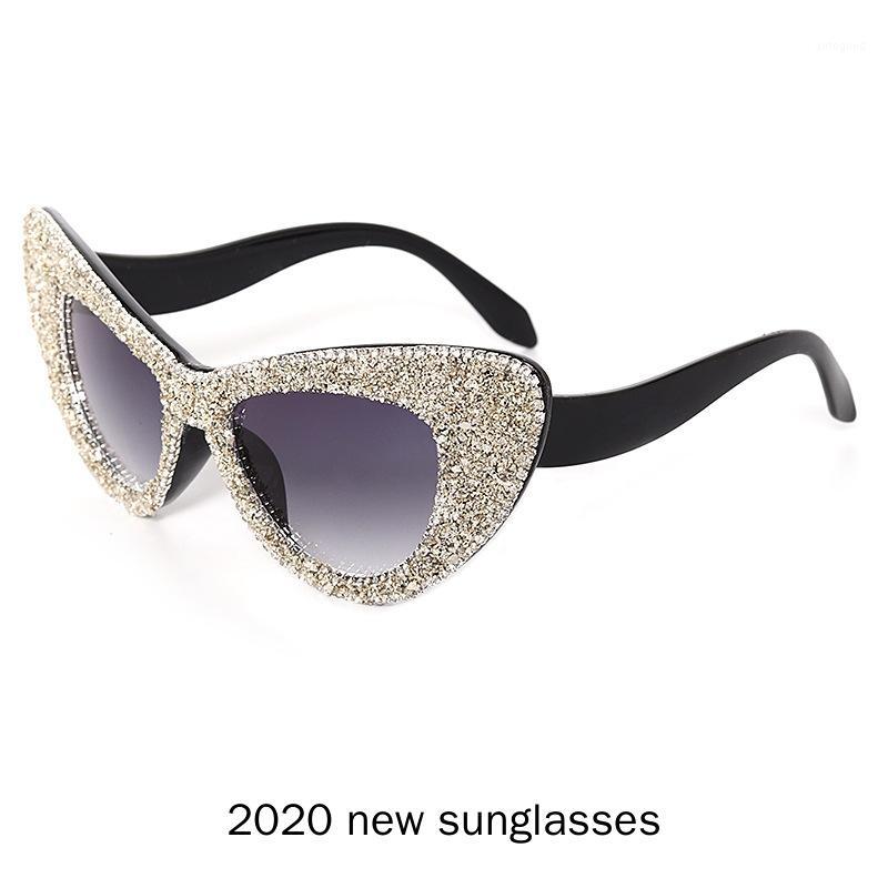 Sunglasses Luxury Rhinestone Women 2021 Fashion Cat Oversized Shades Colorful Diamond Sun Glasses Female Vintage Eyewear NX1
Sunglasses Luxury Rhinestone Women 2021 Fashion Cat Oversized Shades Colorful Diamond Sun Glasses Female Vintage Eyewear NX1