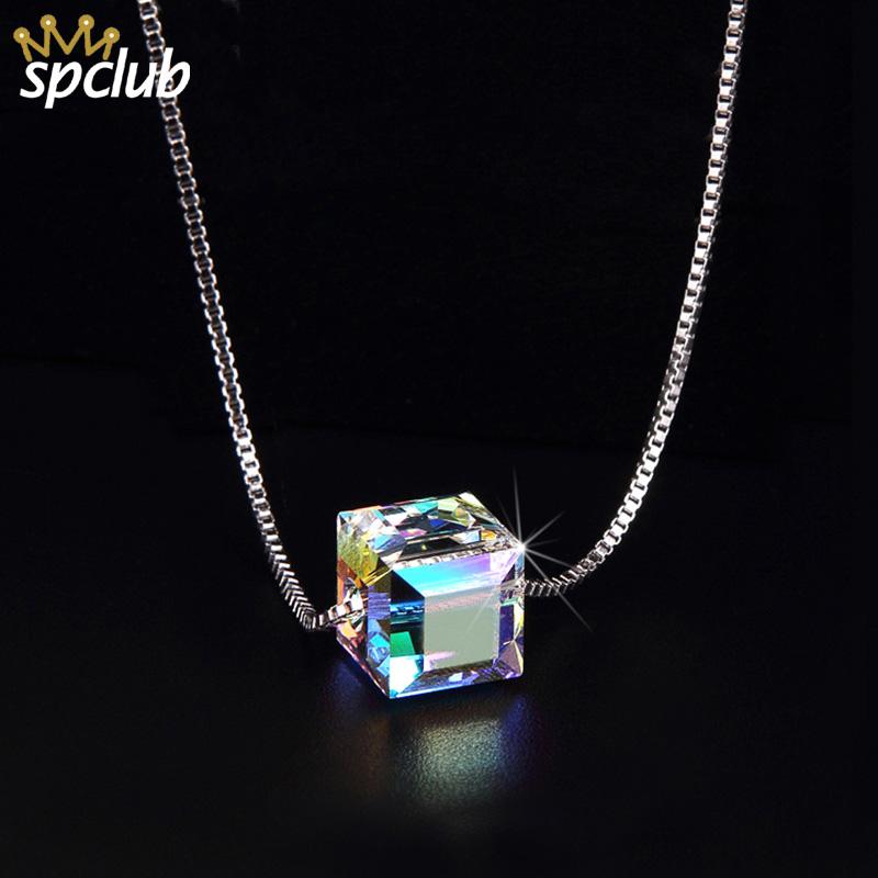New Crystal From Cube Pendant Necklace for Women Silver Color Box Chain Dazzling Small Simple Necklaces Collier Femme
New Crystal From Cube Pendant Necklace for Women Silver Color Box Chain Dazzling Small Simple Necklaces Collier Femme