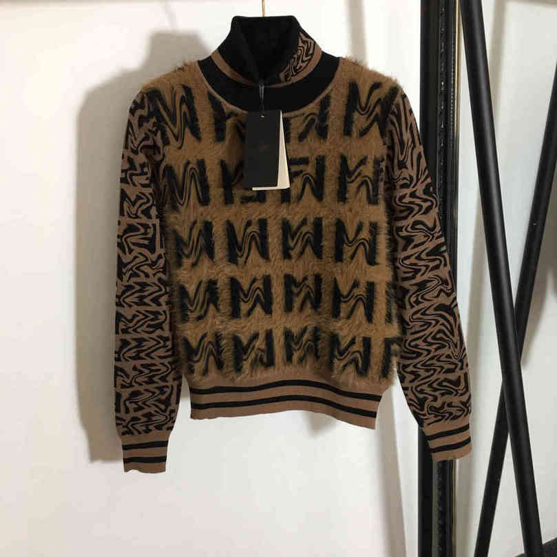 Fashion ffen women sweater hoodies wool knit mink velvet designer double F letter logo brand round neck pullover shirt sweaters top quality womens casual long sleeve
Fashion ffen women sweater hoodies wool knit mink velvet designer double F letter logo brand round neck pullover shirt sweaters top quality womens casual long sleeve
