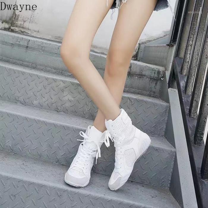 2020 new England boots casual leather high-top belt breathable boots women1, White 
2020 new England boots casual leather high-top belt breathable boots women1, White