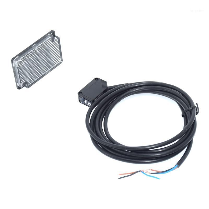DC12-24V Reflective electric switch photocell E3Z-R61 NPN output Light Barrier 2.5m detect distance1
DC12-24V Reflective electric switch photocell E3Z-R61 NPN output Light Barrier 2.5m detect distance1