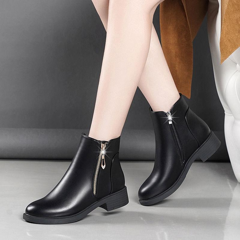 Black leather boots lady casual autumn winter comfortable shoes women ankle boots 2020 fashion
Black leather boots lady casual autumn winter comfortable shoes women ankle boots 2020 fashion
