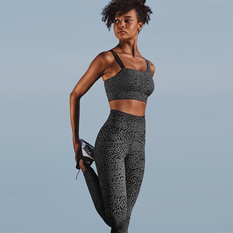 Seamless Women Yoga Set Slant Shoulder Push Up Bra Tights Fitness Yoga Suit Shockproof Running Gym Workout Clothes Tracksuit, Yellow
Seamless Women Yoga Set Slant Shoulder Push Up Bra Tights Fitness Yoga Suit Shockproof Running Gym Workout Clothes Tracksuit, Yellow